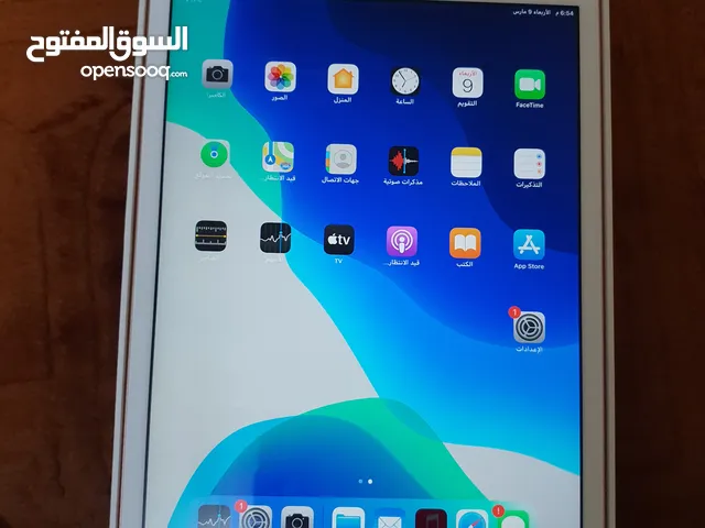 iPad Gen 8th ايباد الجيل الثامن نظيف جدا