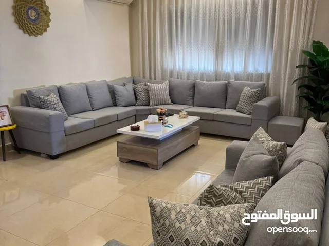 منجد كنب متنقل + نجار لفك وتركيب جميع انواع غرف النوم ـ صيانة الكنب كامل داخل المنزل -تغير اسفن