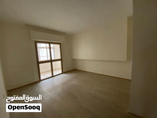 1111 m2 More than 6 bedrooms Villa for Rent in Benghazi Al-Fuwayhat