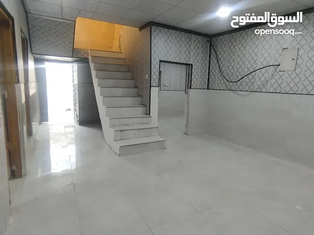 100 m2 2 Bedrooms Townhouse for Rent in Basra Manawi Lajim