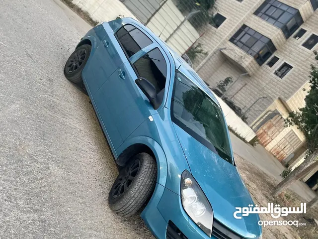 Used Opel Astra in Ramallah and Al-Bireh