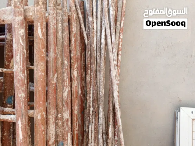 سقالة حديد ..مستعمله .. ونظيفه .. عدد عشرة مربعات