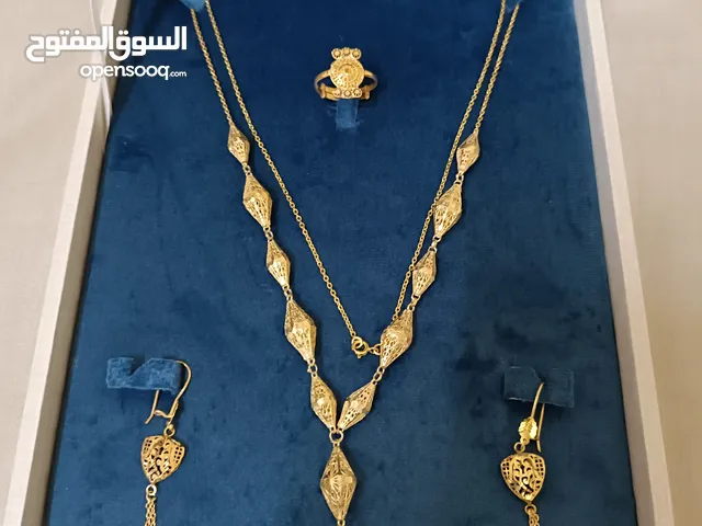 طقم   فضة    مطلية    ذهب   طقم   فضة    مطلية    ذهب طقم   فضة    مطلية    ذهب