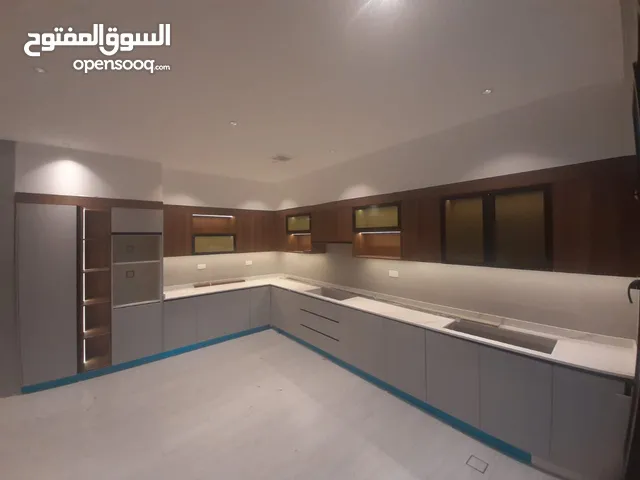 410 m2 More than 6 bedrooms Villa for Sale in Muscat Al Khoud