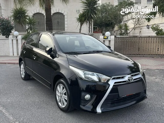 تويوتا يارس SE هاتشباك موديل 2016 اقتصادية جدا بالبنزين فل اتوماتيك محرك 1.5 بحالة الوكالة