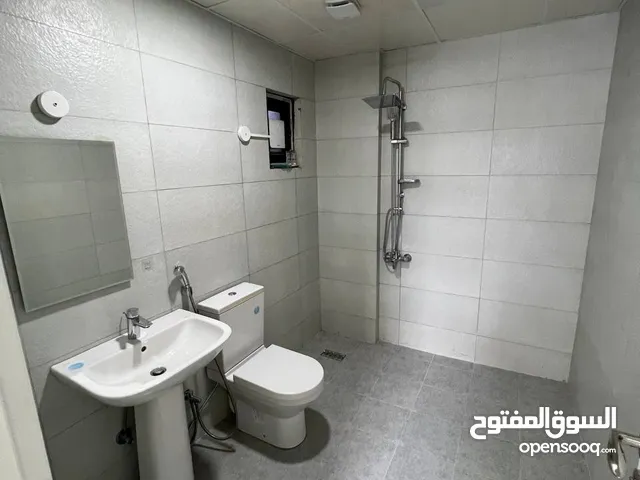 ايجار شقه مؤثثه مجمع السلام السكني حديد