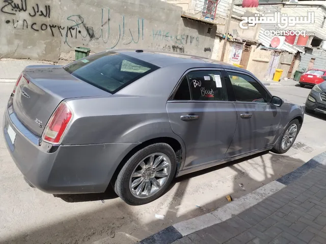 Chrysler 300 2013 in Basra