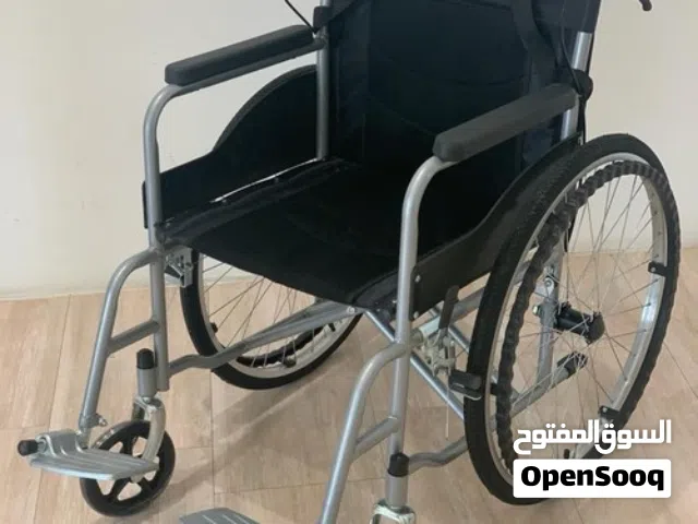 كرسي متحرك عادي للبيع استعمال بسيط