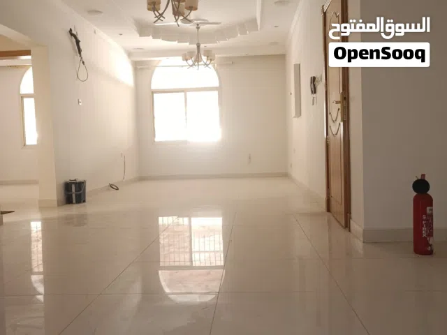 125 m2 3 Bedrooms Apartments for Rent in Central Governorate Sanad