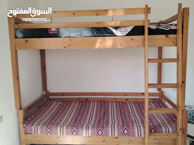 100دينار تخت خشب ثقيل شبه جديد