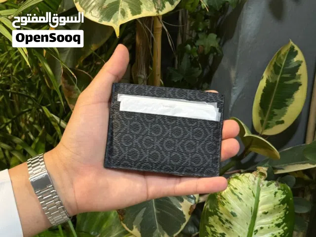 محفظة بطاقات كالفن كلاين