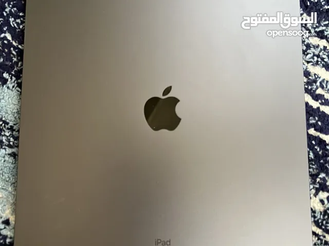 ايباد برو الجيل الخامس البطارية 99% حجم الشاشة 12.9 إنش