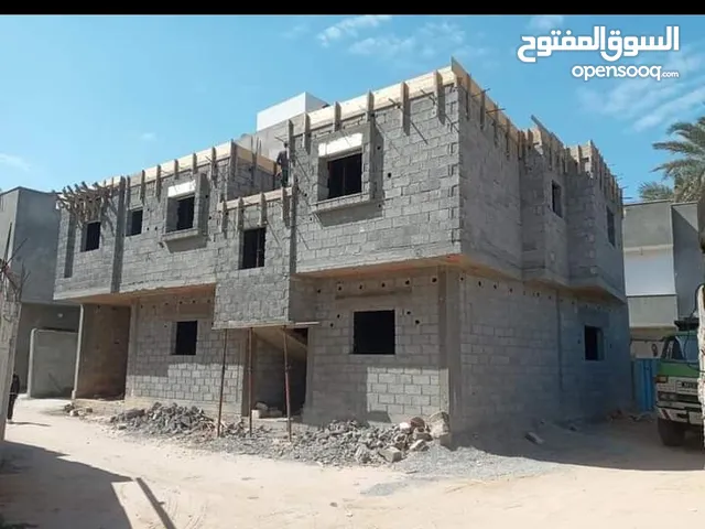 170 m2 4 Bedrooms Townhouse for Sale in Tripoli Souq Al-Juma'a