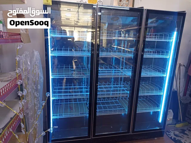 ثلاجة عرض UPRIGHT SHOWCASE ثلاثة ابواب مستعمله للبيع