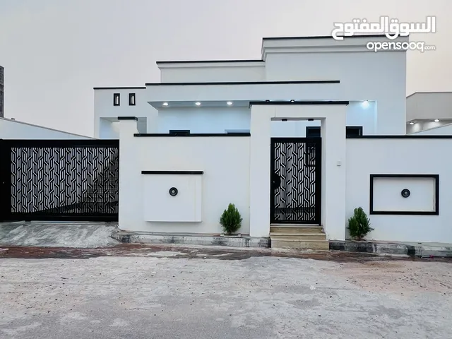 173 m2 3 Bedrooms Townhouse for Sale in Tripoli Ain Zara
