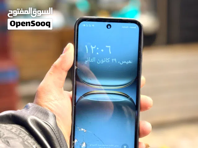 تكنو سبارك 40 لون الابيض