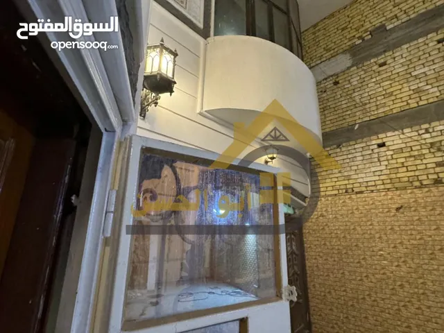 300 m2 5 Bedrooms Townhouse for Rent in Basra Other