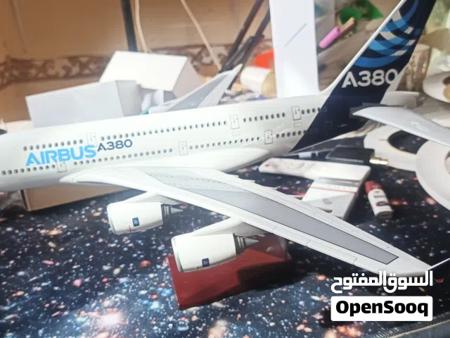 مجسم طائرات الخطوط الجوية من مجسمات الخطوط الجوية مناسبة لمكاتب السفر والسياحة والخطوط