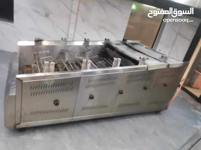 معدات مطعم للبيع بسعر حرق يرجى قراءة الاعلان جيدا