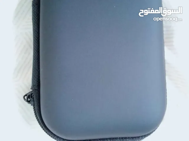 Travel charging case