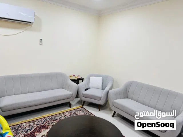 طقم كنب من هوم سنتر 6 مقاعد
