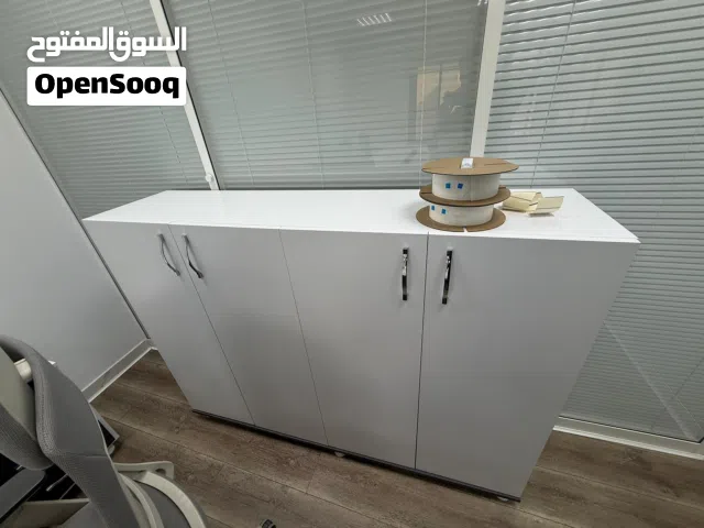 اثاث مكتبي كامل لشركة الاثاث شبه جديد