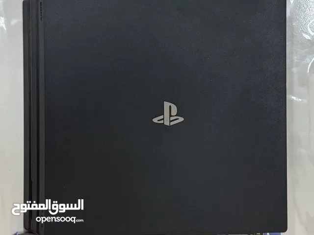 بلايستيشن 4 برو 1TB للبيع (الوصف مهم)