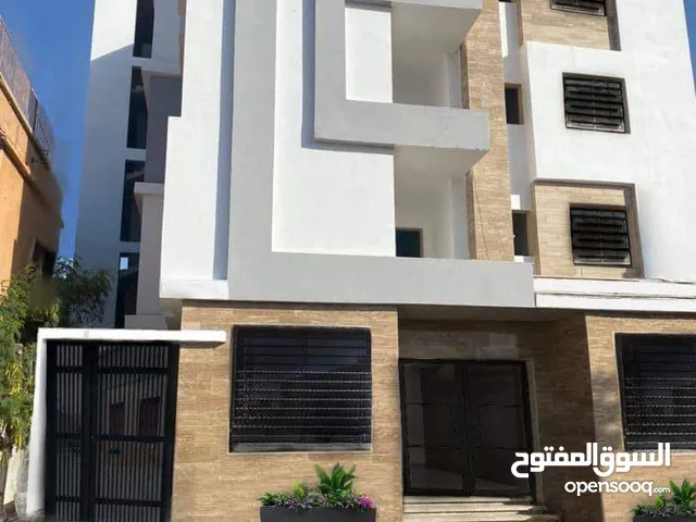 فرصة استثمارية ذهبية  مبنى سكني خدمي تجاري بموقع استراتيجي للبيع الدقادوستا و قريبة جدا من شارع دبي