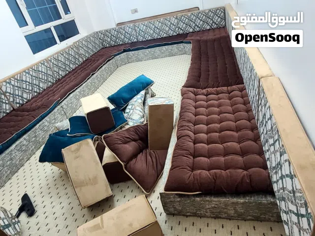 مجلس 20 علا25 ضغط رقم وااحد مع لحافات جلسه بلستر