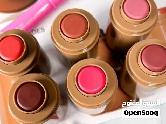 BLUSHER STICK3ماركةQ BEAUTY