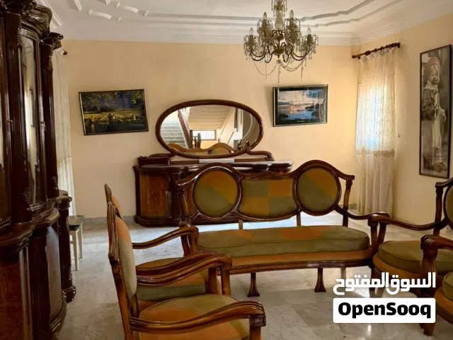 300 m2 More than 6 bedrooms Villa for Rent in Benghazi Al-Hijaz st.