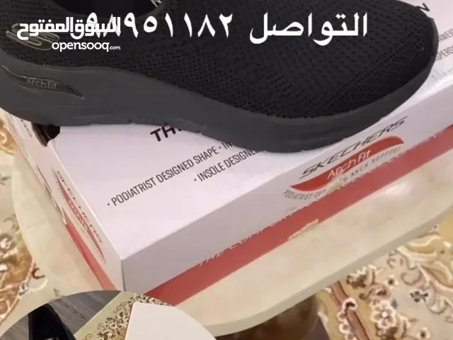 جوتي ماركه جديد مع فساتين