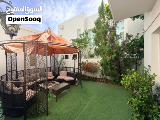 Stylish Villa with Spacious Living in Prime Area