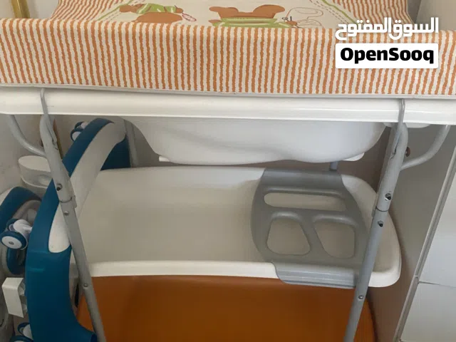 بانيو اطفال مع فرشه غيار