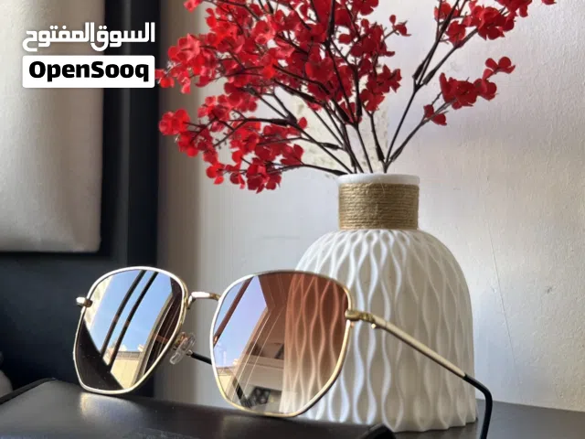 نظارة شمسية رجالية لون بُني جديدة كليًا للبيع