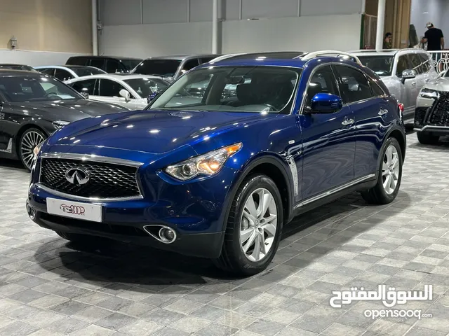 Infiniti QX70 2017 in Central Governorate