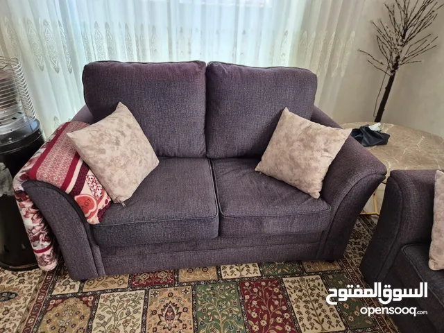 طقم كنب بحالة جيدة