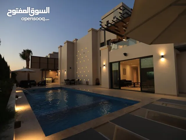 شاليه فاخر جدا و موقع مميز جدا على البحر الميت ( جهة الفنادق ) ، تصنيف سكن خالص