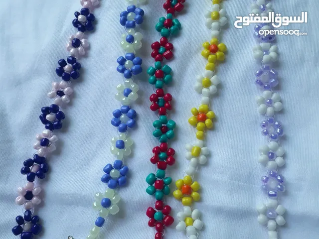 اساور وقلائد وأقراط أذن هاند ميد