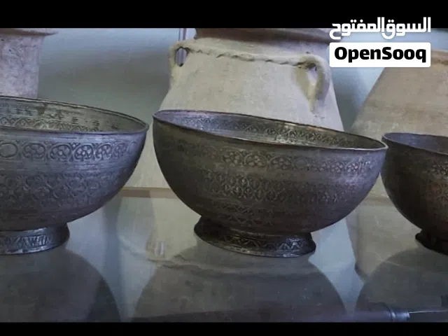 ثلاث طاسات نحاسية نادرة