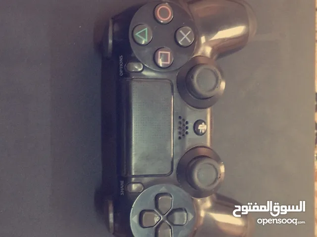 يده بلاي ستيشن 4 مستعمله بحال الجديده