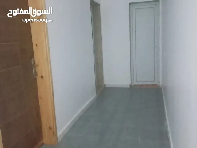 140 m2 3 Bedrooms Townhouse for Rent in Tripoli Al-Hadba Al-Khadra
