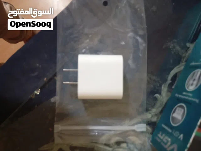 شواحن وكابلات ابل الاصليه