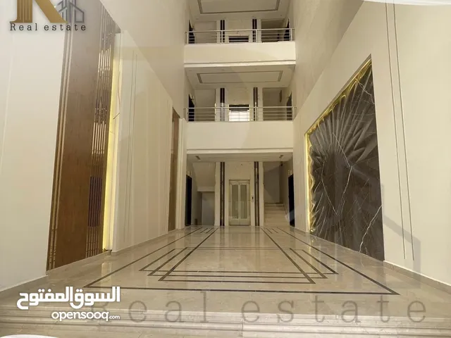 235 m2 4 Bedrooms Apartments for Sale in Amman Abdoun