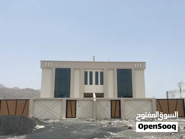 308 m2 4 Bedrooms Villa for Sale in Al Dakhiliya Nizwa