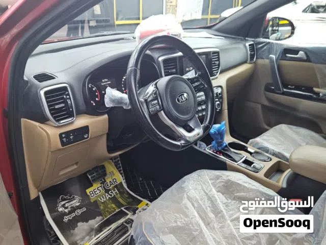 سبورتج جي تي لاين خليجي ماشية 47 الف فقط و سيارة كلش نظيفة اشتريتها من شركة زيرو