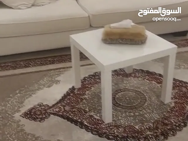كنب من ايكيا قطعتين لون بيج خامه قماش عاليه