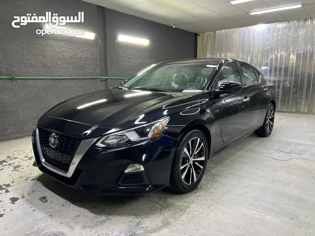 Nissan Altima 2019 USA original airbags slightly accident