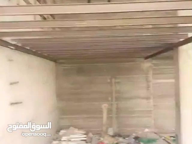 مخازن للبيع من المالك في دورا