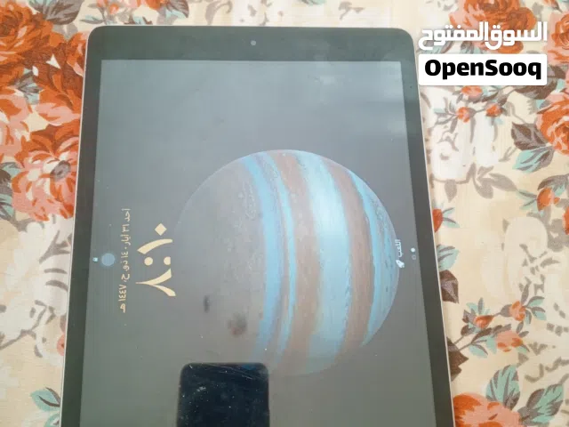 للبيع ايباد 9 السعر 200 وبي مجال